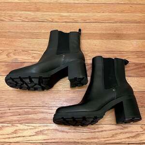 Crown Vintage Dilana Black Leather Square Toe Lug Sole Chelsea Boots Size 10